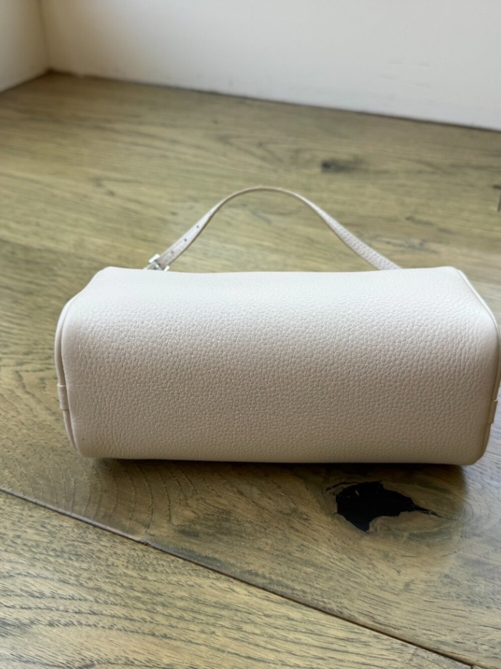 White genuine leather pencil bag - Picture 6 of 6